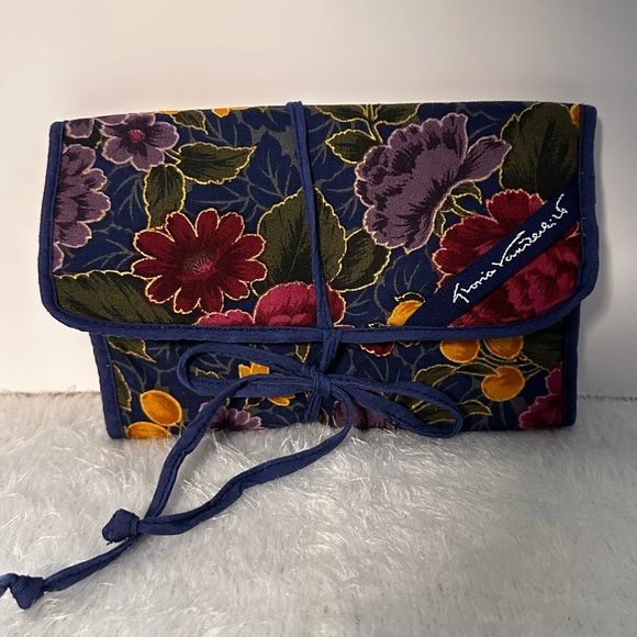 Vintage Gloria Vanderbilt Hand Purse Clutch Buttons Shut, Zipper,Floral - Picture 1 of 6